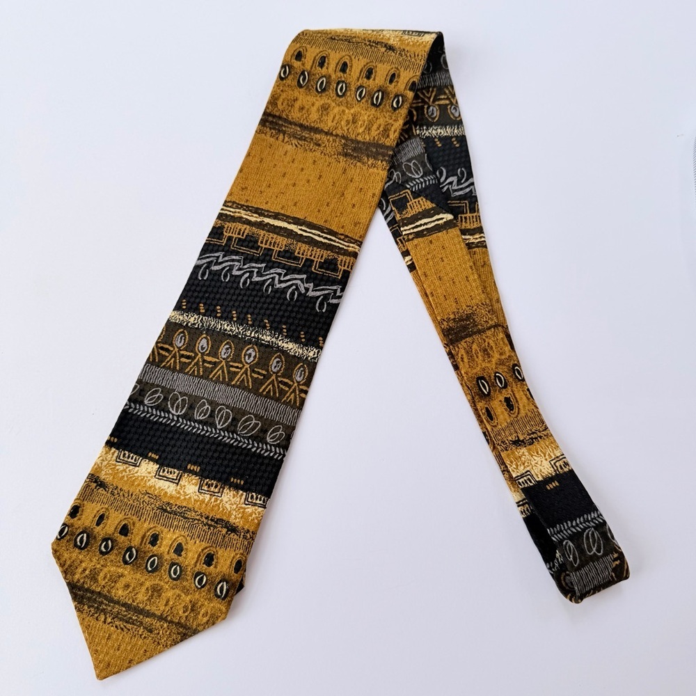 Men’s Tesoro Rossi Uomo Moda Silk Necktie 
Brown, Black, and Gold​
